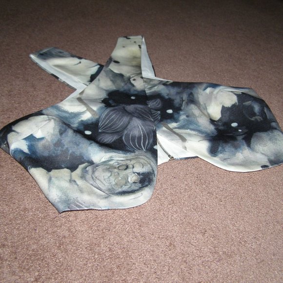 NWT L'Atiste by Amy Criss Cross Crop top M 6-8 - Picture 13 of 16